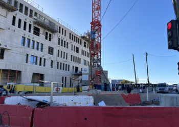 Malgré quelques gros chantiers comme celui de la cité scolaire internationale à Marseille, le secteur BTP-logement est sous pression (Crédit Gomet')