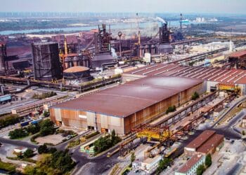 Le sous-préfet d'Istres veut engager une réflexion sur le renforcement de l'offre de santé dans la zone de Fos, dans la perspective de l'augmentation des besoins, avec l'arrivée de nouvelles industries (crédit : JYD / Gomet')