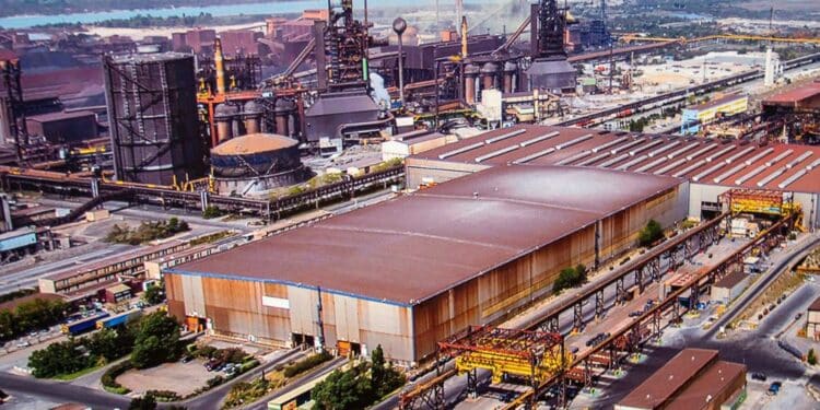 Le sous-préfet d'Istres veut engager une réflexion sur le renforcement de l'offre de santé dans la zone de Fos, dans la perspective de l'augmentation des besoins, avec l'arrivée de nouvelles industries (crédit : JYD / Gomet')