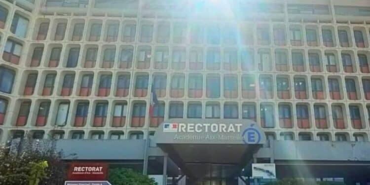 Le rectorat d'Aix-Marseille, basé à Aix, réagit à la vague de menaces d'attentat sur les lycées de l'académie ce mardi 26 mars (crédit : JRG / archives Gomet')