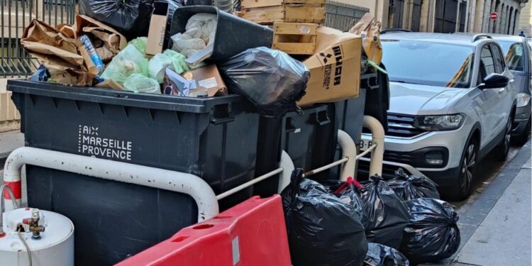 Poubelle à Marseille durant la grève des éboueurs en janvier 2022 (crédit : archives Gomet')