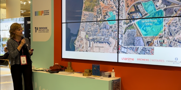 Véronique Lemée-Alexandre de l'Aéroport Marseille Provence présente au Mipim 2024 un projet immobilier à l'entrée de l'aéroport (Crédit Gomet')