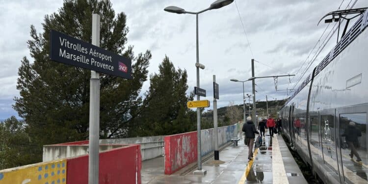 La station du TER à Vitrolles (Crédit Gomet')