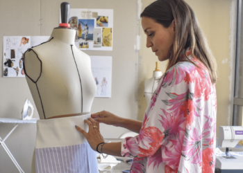 Marion Lopez, créatrice de l'école de mode responsable Studio Lausié