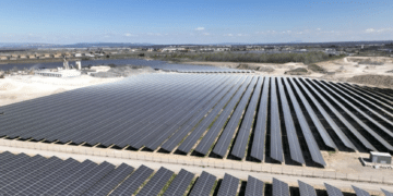 La centrale solaire d'Engie au Parc de l'artillerie d'Istres. Crédit Engie Green