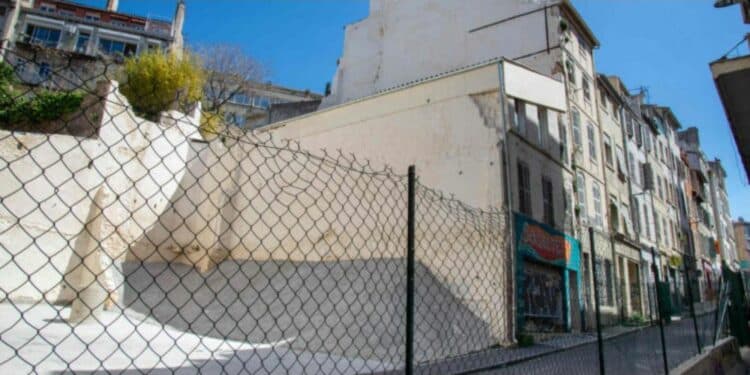 La "dent creuse" de la rue d'Aubagne, où se sont effondrés les immeubles le 5 novembre 2018 (crédit : archives 2020 Gomet')