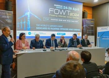 Les acteurs locaux de l'éolien flottant lors du salon Fowt, mercredi 24 avril (crédit : JYD / Gomet')