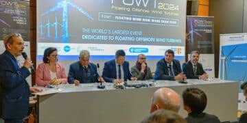 Les acteurs locaux de l'éolien flottant lors du salon Fowt, mercredi 24 avril (crédit : JYD / Gomet')