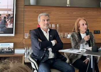 Jean-Luc Chauvin, président de la CCI d'Aix-Marseille Provence et Danielle Milon, présidente de Provence Tourisme (crédit photo : Bojkovski Antonin)