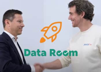 Sylvain Lavagna (Odycé) et Matthieu Combat (Pool On) dans le 25e numéro de Data Room (Crédit Gomet')