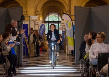 Le vélo intelligent Iweech en guest star des 2e rencontres du vélo et des mobilités douces à Marseille en mai 2023 au Palais de la Bourse (Crédit Gomet'/JYD)