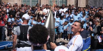 La flamme olympique est passée par l’Hôtel de Ville de Marseille