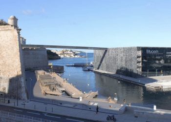 Le projet de bassin de baignade devant le Mucem (Crédit Ville de Marseille)