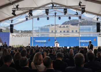 Emmanuel Macron lors de son discours d'inauguration du centre Tangram de CMA CGM à Marseuille le 8 mai 2024 (Crédit Elysée)
