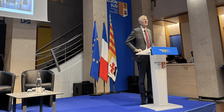 Jean-Pierre Serrus en ouverture de la 2e conférence le Sud à vélo (Crédit Facebook Stein Van Oosteren)