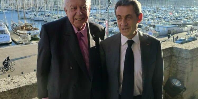 Jean-Claude Gaudin et Nicolas Sarkozy en 2015. L'ancien président de la République est attendu pour les obsèques de l'ancien maire de Marseille, ce jeudi 23 mai (crédit : archives Gomet')