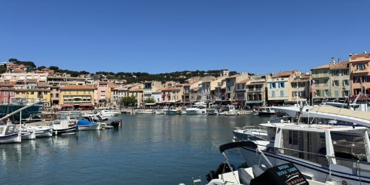 Cassis s'apprête à faire la fête pour le passage de la flamme olympique (Crédit Gomet')