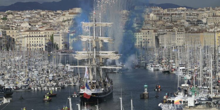 L'arrivée du Belem dans le Vieux-Port (Crédit Gomet'/JYD)