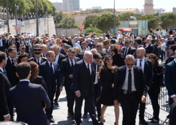 Les personnalités politiques à leur arrivée pour les obsèques de Jean-Claude Gaudin jeudi 23 mai (Crédit Gomet' / Julie Rampal-Guiducci).