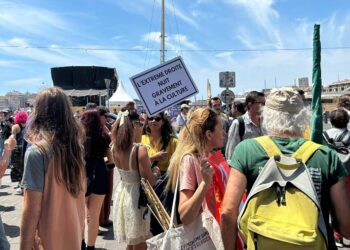 Dans la manifestation samedi 15 juin à Marseille contre l'extreme droite (Crédit Valentine Gasquet)
