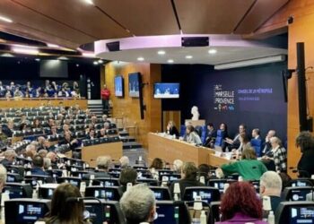 Metropole AMP : le rapport Woerth recommande des « transformations en profondeur »