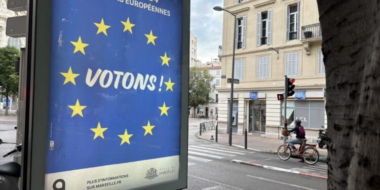 Campagne d'affichage d'incitation au vote pour les élections européennes (Crédit Gomet')