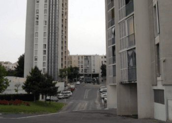 Des habitants du quartier de Air Bel s’opposent à la démolition de leur bâtiment