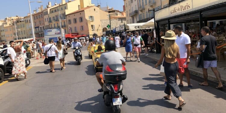 Les stations du littoral de la Côte d'Azur protégées de la crise de l'immobilier (Crédit Gomet').