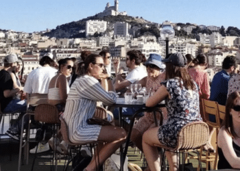 Un petit-déjeuner perché à l'hôtel Hermès