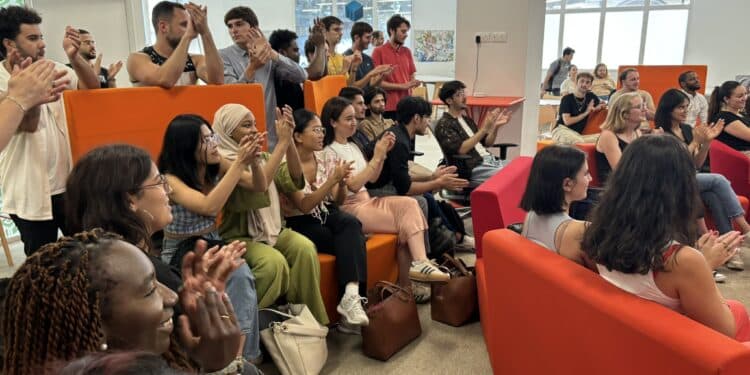 Des étudiants d'AMU, université distinguée dans le classement de Shanghai