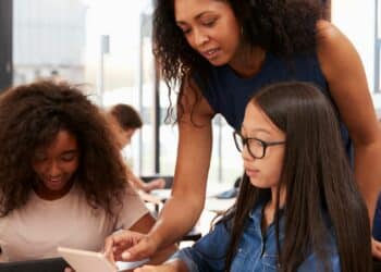 Commencer le soutien scolaire dès la rentrée : une option qui séduit de plus en plus de parents