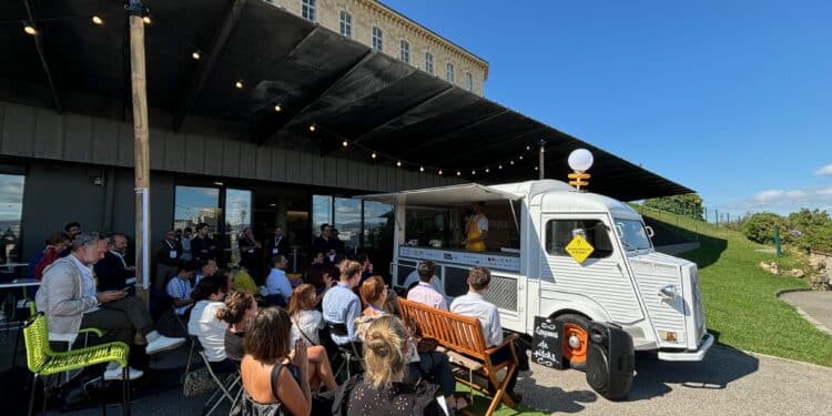 Pitch party au Grand Bain de la French Tech au Pharo (Crédit Gomet')