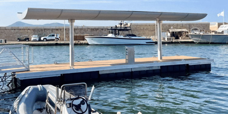 One Concept Marine (Var) inaugure son premier ponton écologique à Saint-Tropez. (Crédit photo : One Concept Marine)