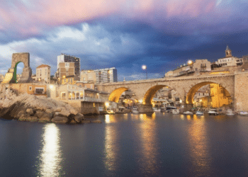Le restaurant L'Épuisette en suspend sur les eaux du Vallon des Auffes (Crédit L'Épuisette)