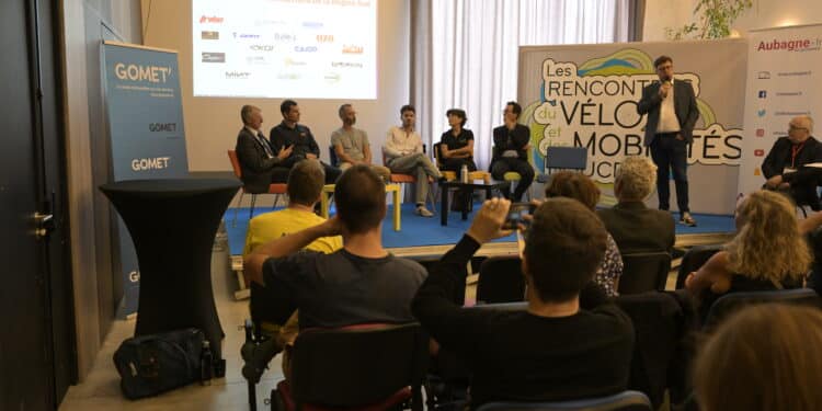 Les acteurs industriels du vélo réunis à Aubagne lors des 3e rencontres du vélo et des mobilités douces organisées par Gomet' (Crédit JYD/Gomet')