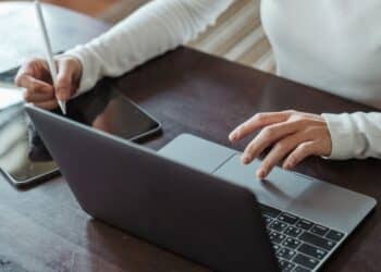 Comment les solutions digitales stimulent l’entrepreneuriat local à Aix-Marseille-Provence ?