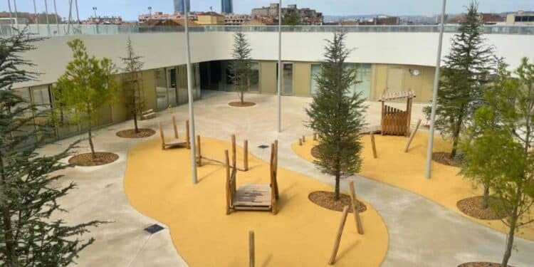 La nouvelle école Marceau (E3e), sortie de terre en 2024, est l'une des concrétisations du plan écoles (crédit : JRG/ Gomet')