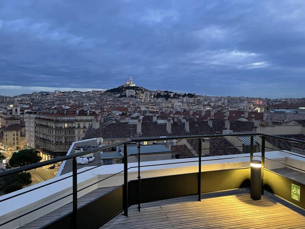 La "Skyroom" au sommet de' l'immeuble Grand Central (crédit : JRG / Gomet')