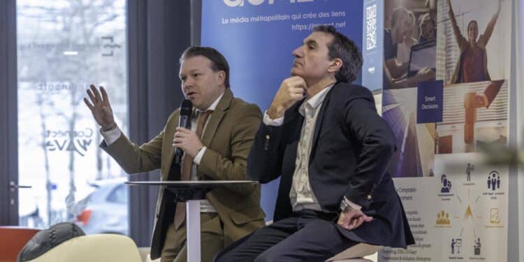 Matthieu Capuono (au micro) et Pierre Joubert. (Crédit Gomet'/JYD)