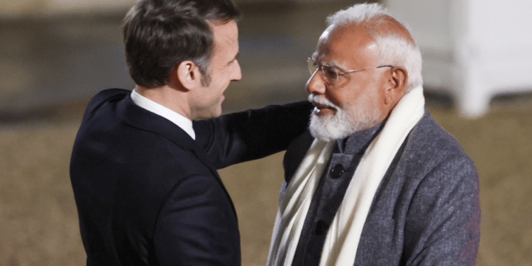 Emmanuel Macron et Narendra Modi à Marignane (Crédit X @narendramodi)