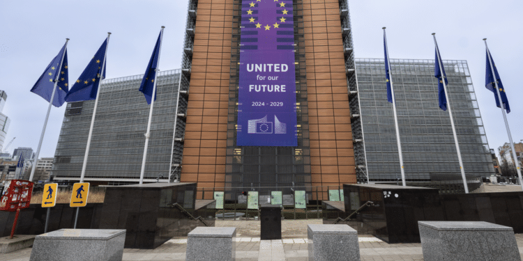 Projet Omnibus Le siège de la Commission européenne à Bruxelles (Crédit : Commission européenne)