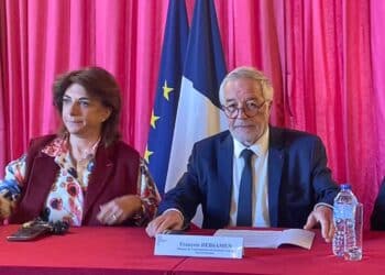 François Rebsamen aux côtés de la présidente de la Métropole Aix Marseille Provence Martine Vassal en février 2025 (crédit : JRG / Gomet')