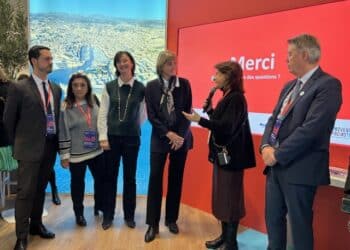 La ministre du Logement Valérie Létard en visite sur le stand One Provence accueillie par Martine Vassal (Crédit Gomet')