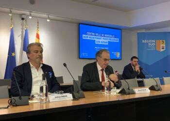 Galeries Lafayette Jean-Luc Chauvin et Renaud Muselier mardi 4 mars à la Région Sud (Crédit MSG/Gomet')