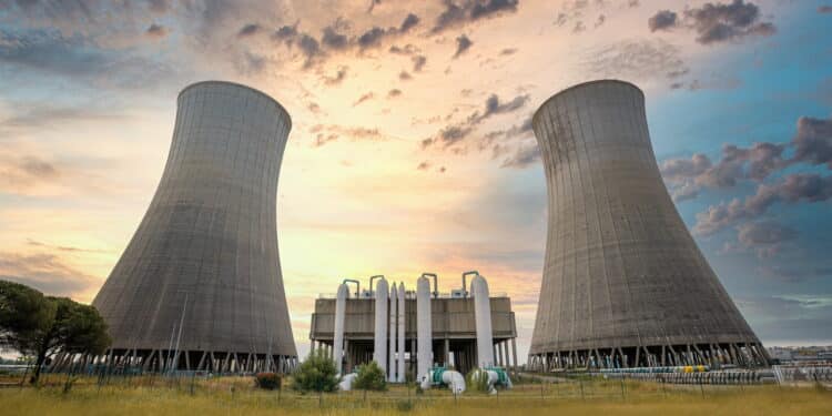 Tricastin : Orano grignote les deux tours réfrigérantes d’Eurodif