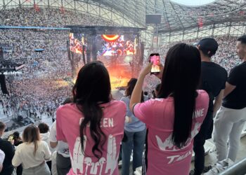 Jul en concert à Marseille le 23 mai 2025 (Crédit Gomet')