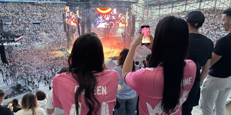 Jul en concert à Marseille le 23 mai 2025 (Crédit Gomet')