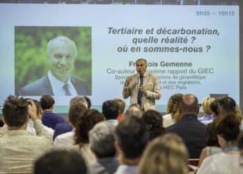 François Gemenne à Marseille le 3 juin lors de la 2e édition des Défis de la décarbonation consacrée au secteur tertiaire (Crédit Gomet'/JYD)
