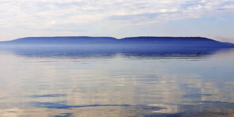 Or bleu L'eau de l'étang de Berre