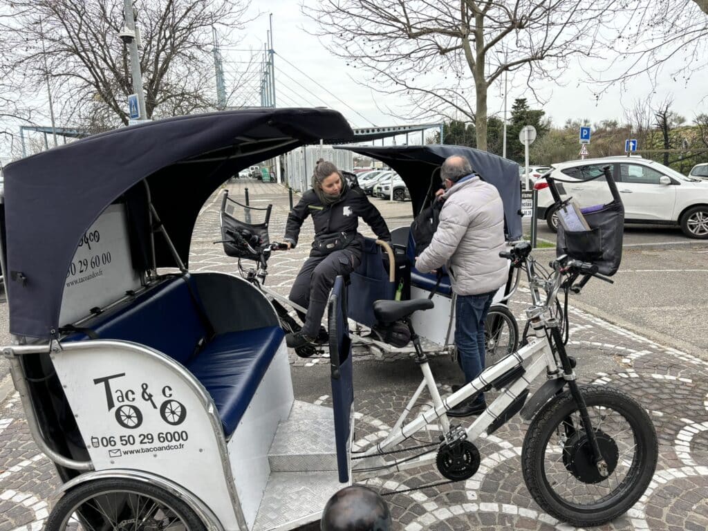 vélo Arles Taco & Co vous transporte de la gare au centre-ville (Crédit Gomet')